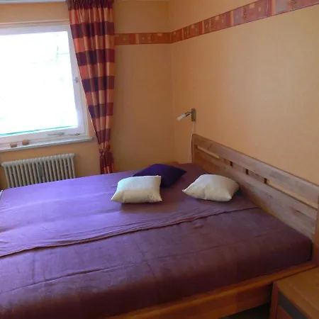 Am Goldbach Pool Sauna *